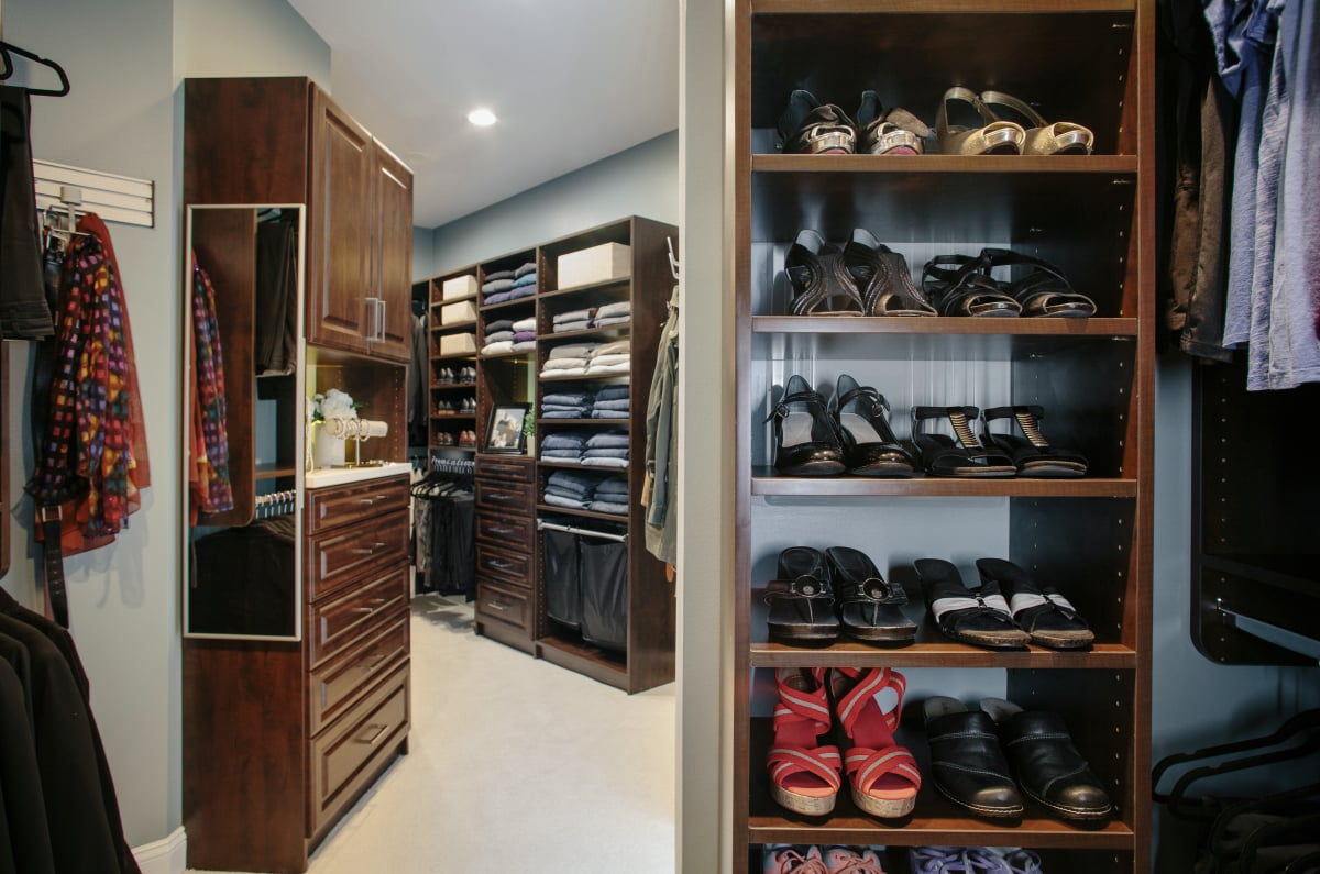 Inspired Closets closets with shelves, drawers and clothing racks
